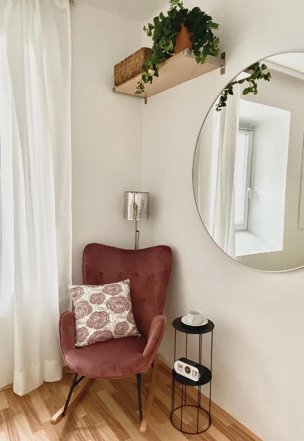 Stay In Aux, Feel At Home ! 2 Room Apartment Central Incl All You Need For 4 Person, 24H Check In, Pkw Parking Only Augsburg Buitenkant foto
