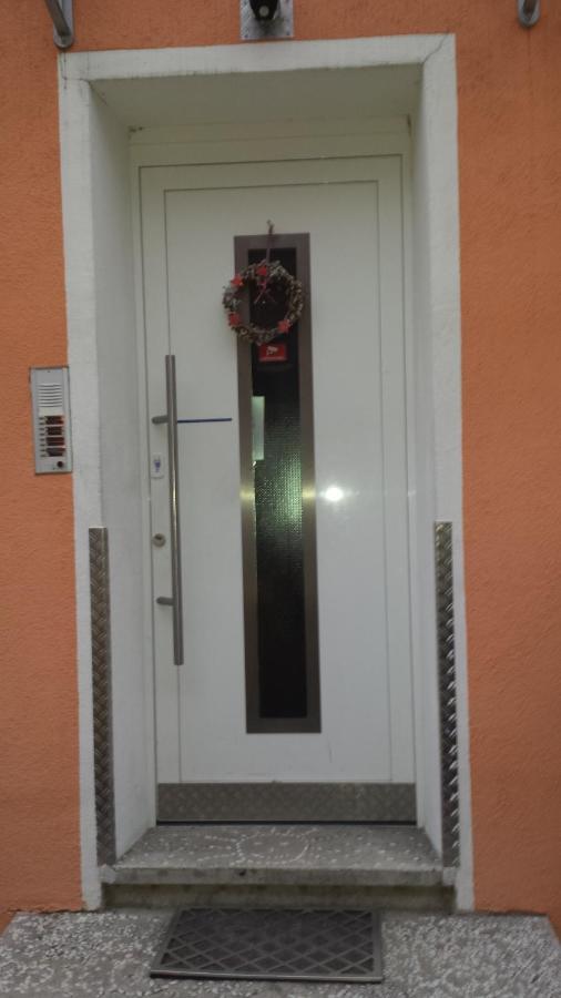 Stay In Aux, Feel At Home ! 2 Room Apartment Central Incl All You Need For 4 Person, 24H Check In, Pkw Parking Only Augsburg Buitenkant foto